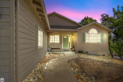 19891 Apple Valley Drive, House other with 4 bedrooms, 2 bathrooms and 3 parking in Sonora CA | Image 2