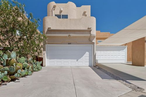 4627 Holiday Breeze Pl Ne, Albuquerque, NM, 87111-2658 | Card Image
