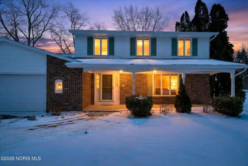 404 Oakwood Ct, Bryan, OH, 43506-9183 | Card Image