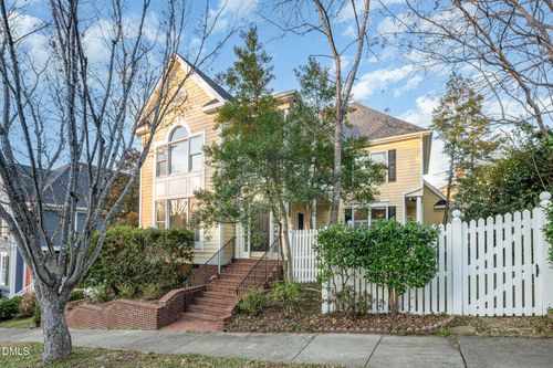 102 Winston Ridge Dr, Chapel Hill, NC, 27516-9194 | Card Image