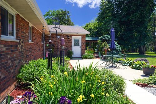 3911 Campbell Rd, Fayetteville, OH, 45118-9224 | Card Image