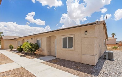 1430 Star Rd, Pahrump, NV, 89048-8248 | Card Image