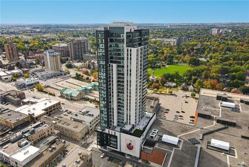 {{alt}} | Card Image