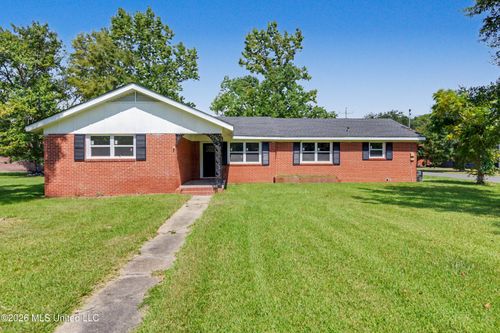 4330 Griffin St, Moss Point, MS, 39563-3748 | Card Image