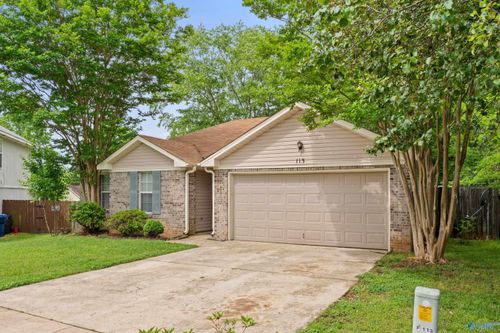 113 Fernwood Cir, Madison, AL, 35757-6827 | Card Image