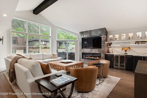 3-927 E Durant Ave, Aspen, CO, 81611-2023 | Card Image