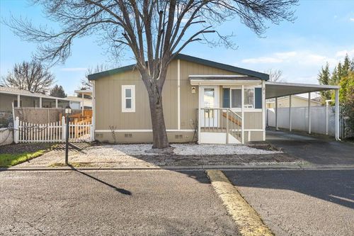 unit-59-633 E Archwood Drive, Eagle Point, OR, 97524 | Card Image