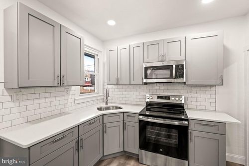 5242 Sylvester St, PHILADELPHIA, PA, 19124-1816 | Card Image