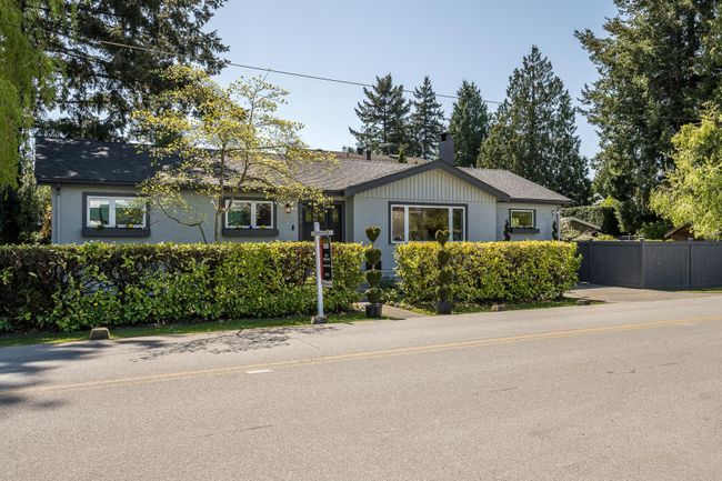 5986 17 A Avenue, House other with 3 bedrooms, 2 bathrooms and 3 parking in Delta BC | Image 2