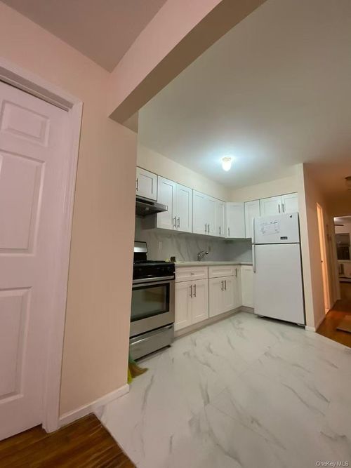 1-4222 163rd St, Flushing, NY, 11358-2618 | Card Image