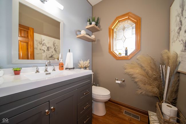 1145 Forest Commons Dr, House other with 5 bedrooms, 4 bathrooms and null parking in Avon IN | Image 15
