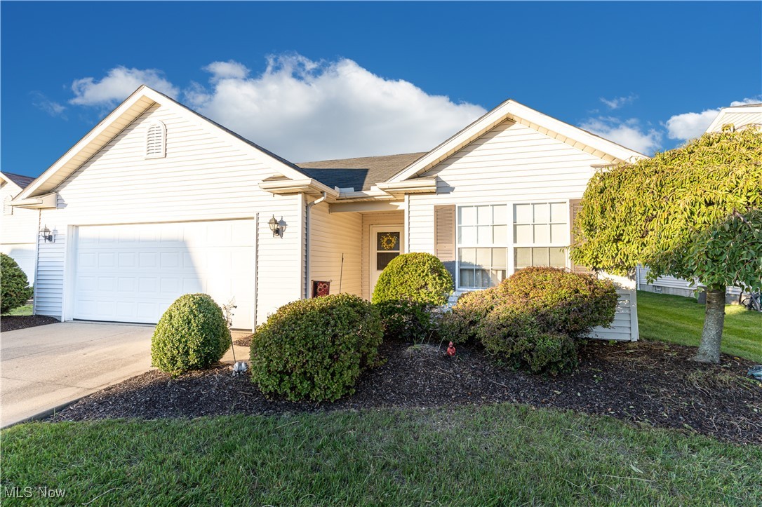 Coopers Ln, Lorain, OH 44053