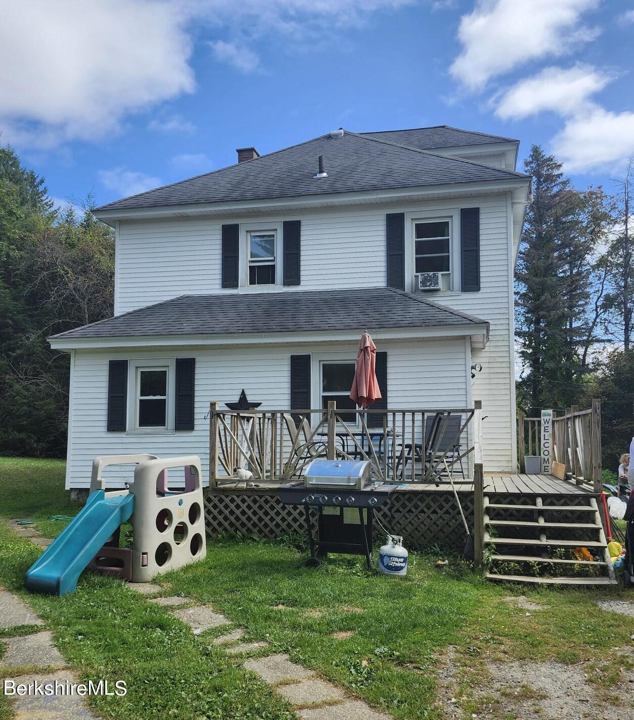 Clarendon St, Pittsfield, MA 01201