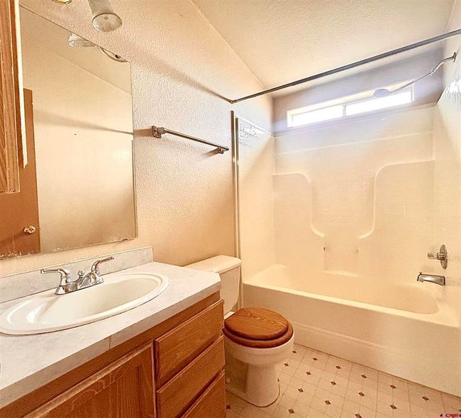 26689 Cedar Mesa Rd, House other with 3 bedrooms, 2 bathrooms and null parking in Cedaredge CO | Image 9