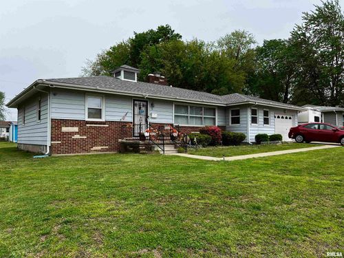 5 Evergreen Dr, Mount Vernon, IL, 62864-2449 | Card Image