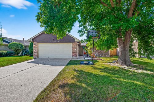 8522 Grand Knolls Dr, Houston, TX, 77083-5504 | Card Image