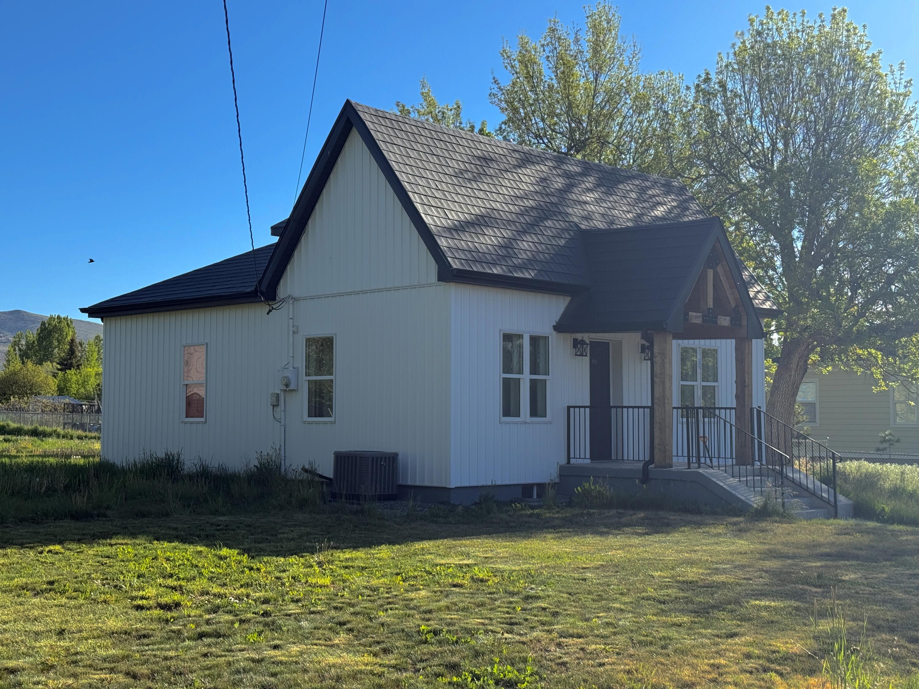 Residential in Fountain Green 4