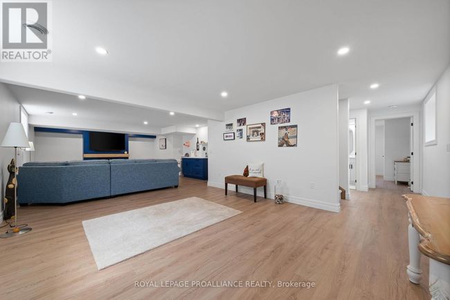 48 Deerview Dr, House other with 3 bedrooms, 3 bathrooms and 6 parking in Trenton ON | Image 21