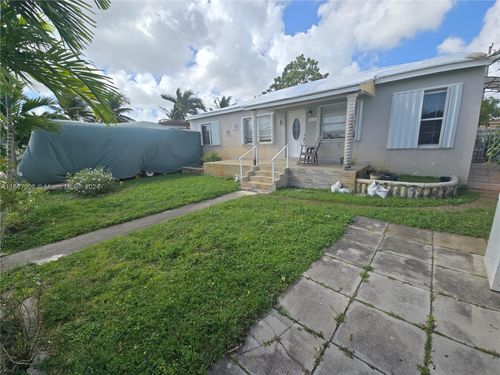 3420 E Palm Ct, Hialeah, FL, 33013 | Card Image