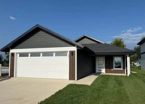 201 34th Ave W, Spencer, IA, 51301-2312 | Card Image