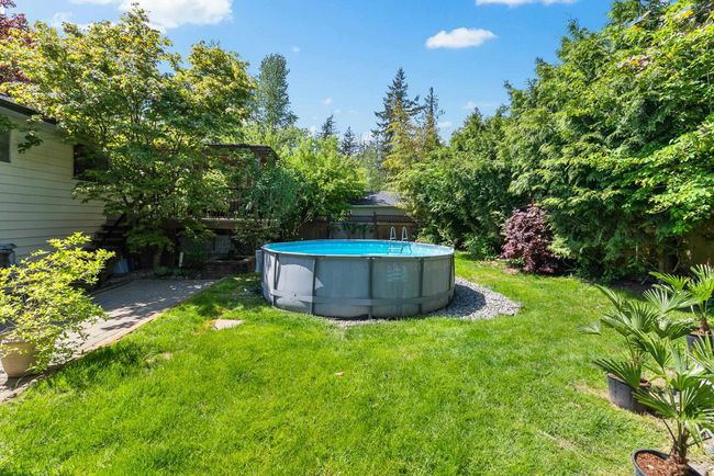 26827 33 A Avenue, House other with 5 bedrooms, 2 bathrooms and 5 parking in Langley BC | Image 36