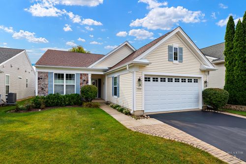 11848 Chatfield Xing, Huntley, IL, 60142-6220 | Card Image