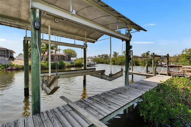 6530 Manila Palm Way, House other with 4 bedrooms, 2 bathrooms and null parking in APOLLO BEACH FL | Image 58