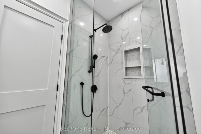 33 Maple St, House other with 4 bedrooms, 5 bathrooms and 5 parking in Ajax ON | Image 27