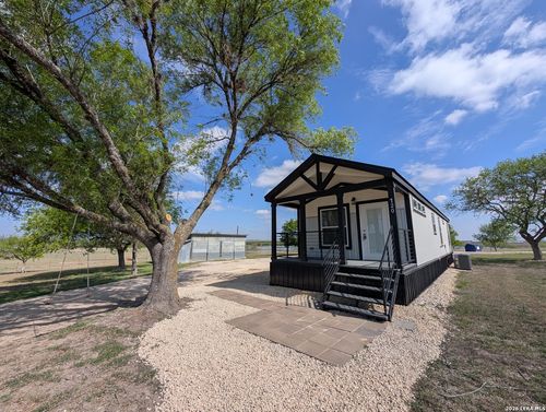 120 Water Hole Ln, New Braunfels, TX, 78130-7140 | Card Image