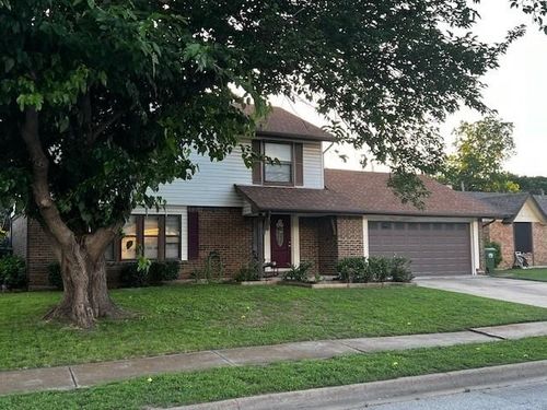 6917 Bennington Dr, Watauga, TX, 76148-1904 | Card Image