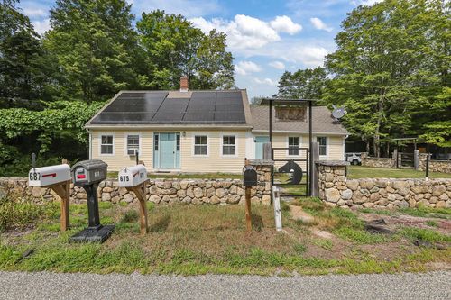 686 Cook Hill Rd, Killingly, CT, 06239-1524 | Card Image