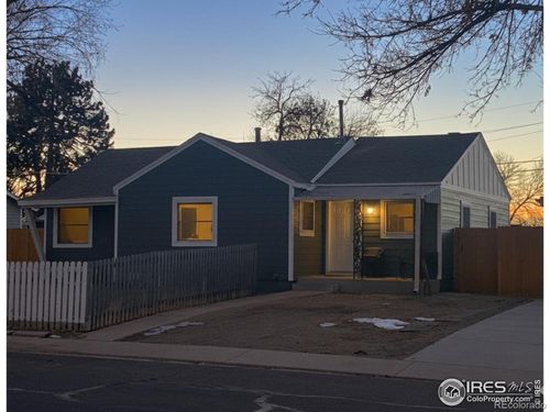 941 Paris St, Aurora, CO, 80010-3709 | Card Image