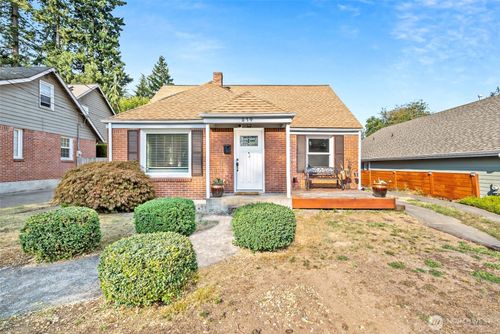 214 Summit Avenue, Fircrest, WA, 98466 | Card Image
