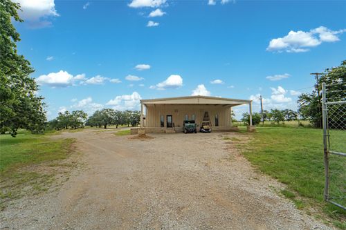 3316 W Walker St, Breckenridge, TX, 76424-3909 | Card Image