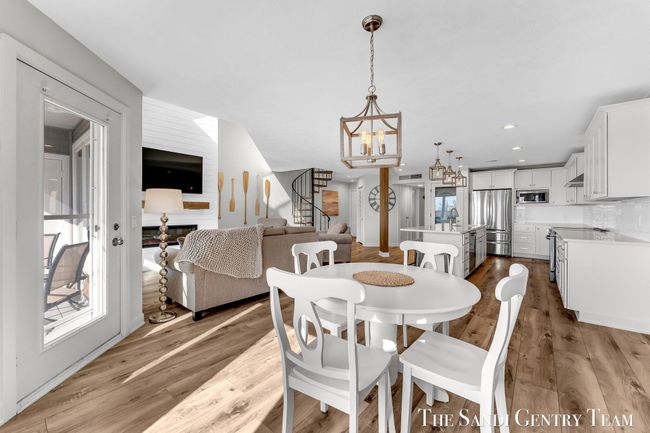 UNIT-21 - 810 S Harbor Dr, Condo with 3 bedrooms, 3 bathrooms and null parking in Grand Haven MI | Image 28