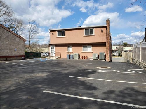 rear-122 Forest Ave, Glen Cove, NY, 11542-2060 | Card Image