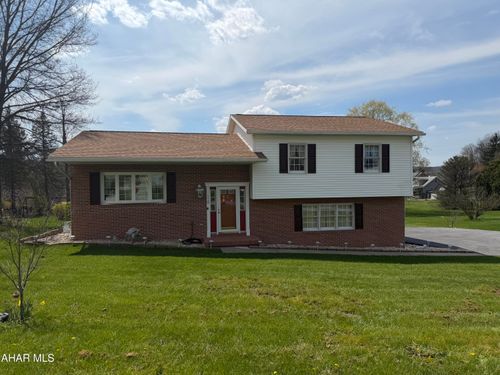 118 Sarah Dr, Altoona, PA, 16601-9430 | Card Image