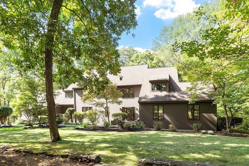 35 Bonny Ln, North Andover, MA, 01845-1224 | Card Image