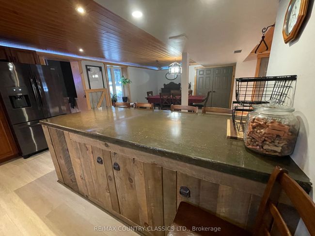 11780 Highway 28, House other with 5 bedrooms, 2 bathrooms and 10 parking in Apsley ON | Image 9