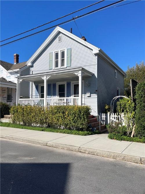 58 Connection St, Newport, RI, 02840-3910 | Card Image