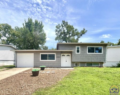 3424 Sw Lakeside Dr, Topeka, KS, 66614-3315 | Card Image