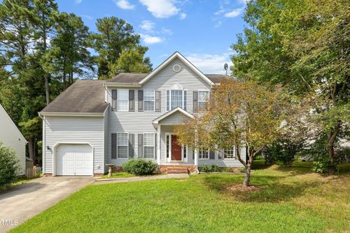 8437 Hobhouse Cir, Raleigh, NC, 27615-8110 | Card Image