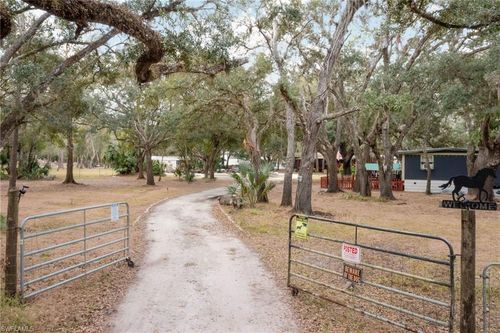 1281 Ne River Rock Dr, Arcadia, FL, 34266-5860 | Card Image