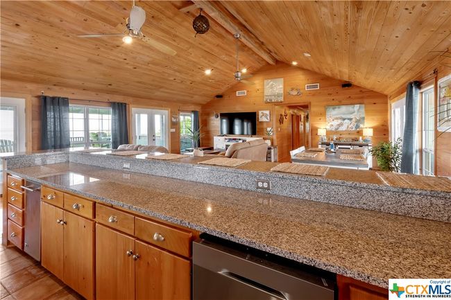 403 Bay St, House other with 4 bedrooms, 3 bathrooms and null parking in Austwell TX | Image 23
