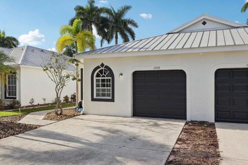 10709 Pelican Drive Drive, Wellington, FL, 33414 | Card Image