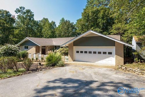 2812 Burningtree Mountain Rd Se, Decatur, AL, 35603-5329 | Card Image
