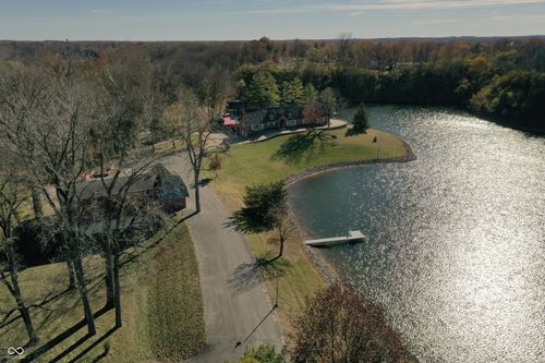 8603 Bluff Rd, Indianapolis, IN, 46217-4602 | Card Image