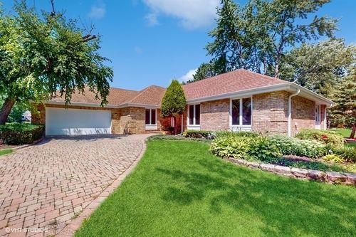 8473 Canterberry Dr, Burr Ridge, IL, 60527-6954 | Card Image