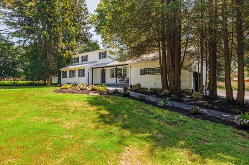 12 Northfield Dr, Northport, NY, 11768-2413 | Card Image
