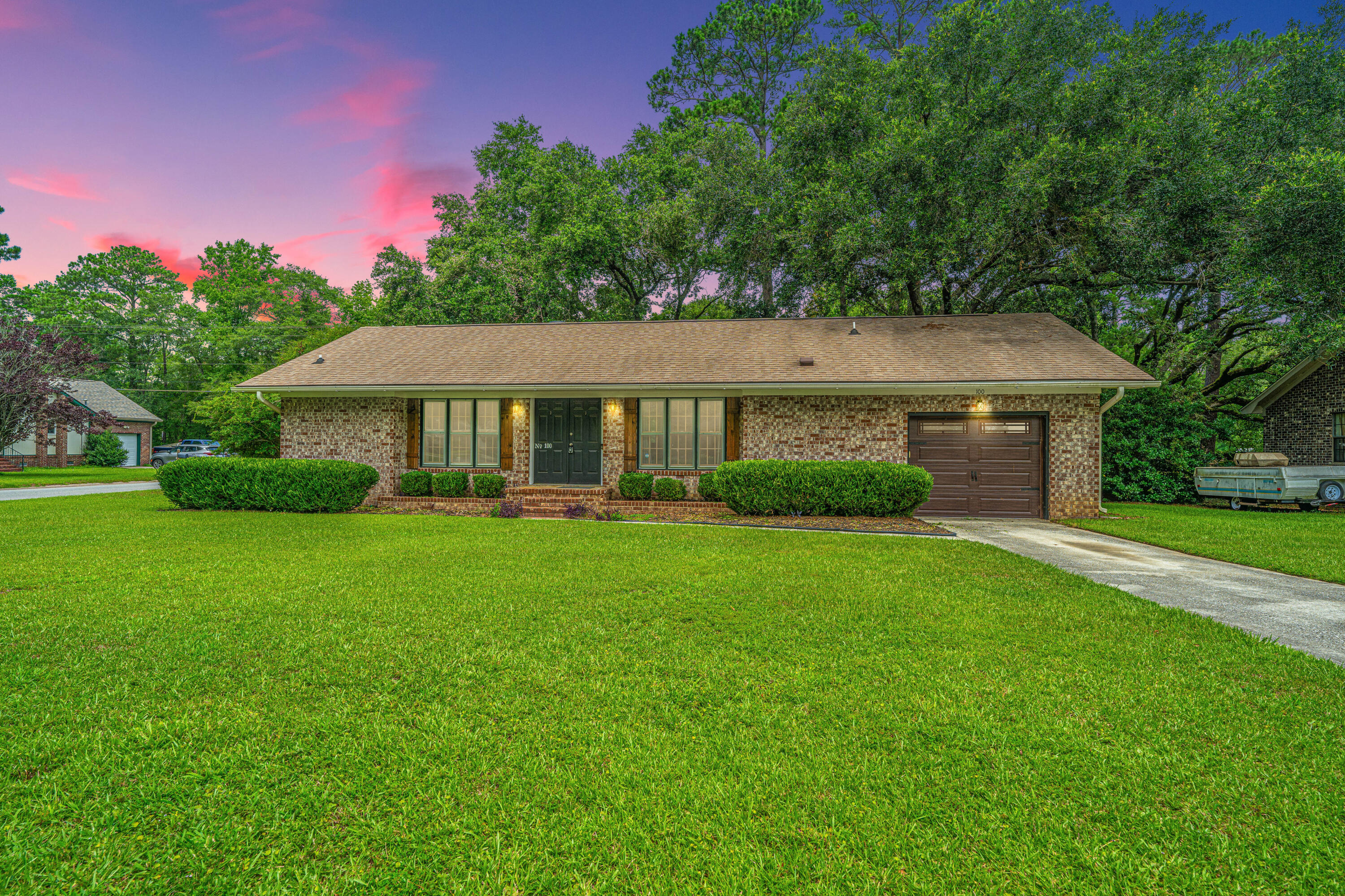 Maple Dr, Summerville, SC 29485